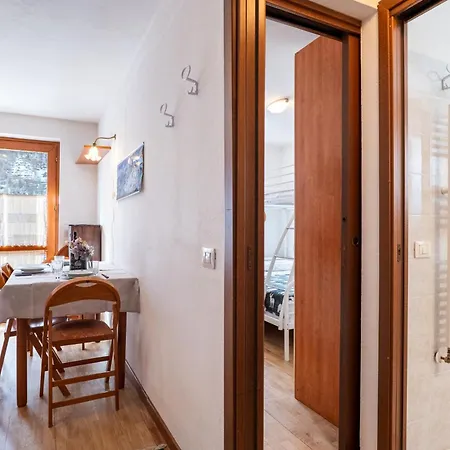 Mcx Vacation - Casa Marmore Direct In & Out With Exclusive Slope Access, Valtournenche! Διαμέρισμα *