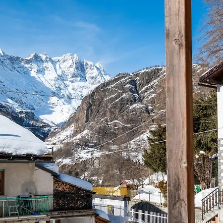 Mcx Vacation - Casa Marmore Direct In & Out With Exclusive Slope Access, Valtournenche! Διαμέρισμα