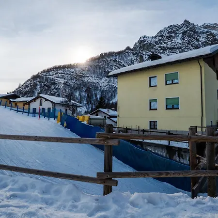 Mcx Vacation - Casa Marmore Direct In & Out With Exclusive Slope Access, Valtournenche! *