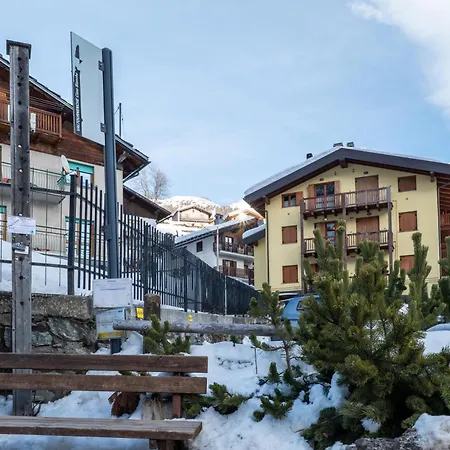 Διαμέρισμα Mcx Vacation - Casa Marmore Direct In & Out With Exclusive Slope Access, Valtournenche! *